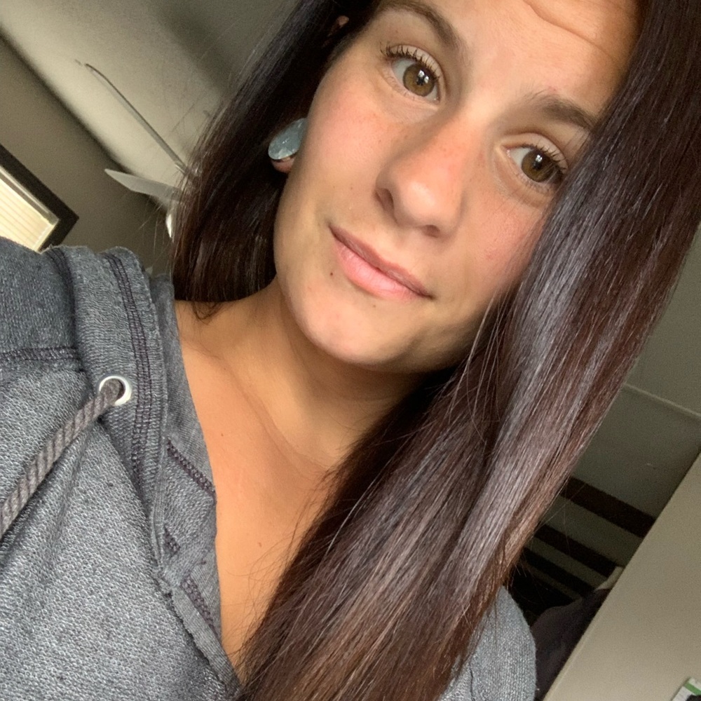 Meet your Posher, Amanda